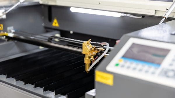 Bureau de machine laser CO2