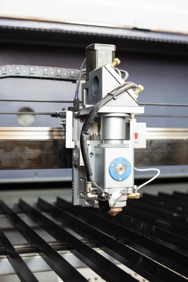 MQ1390C haute puissance CO2 Combi métal bois plastique laser cutter laser tête gros plan