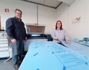 VTI Tielt utilise le cutter laser MetaQuip pour fabriquer 700 masques faciaux contre la propagation de Corona