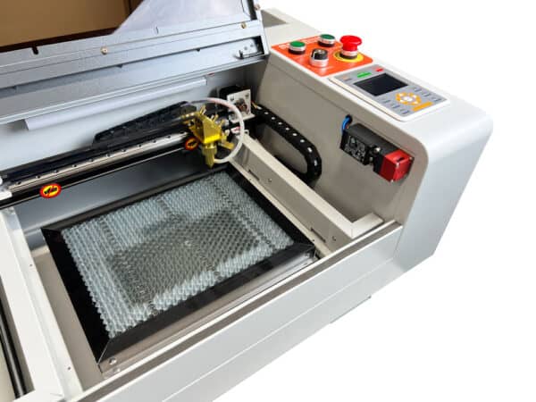 Machine laser sûre pour une large gamme d'applications